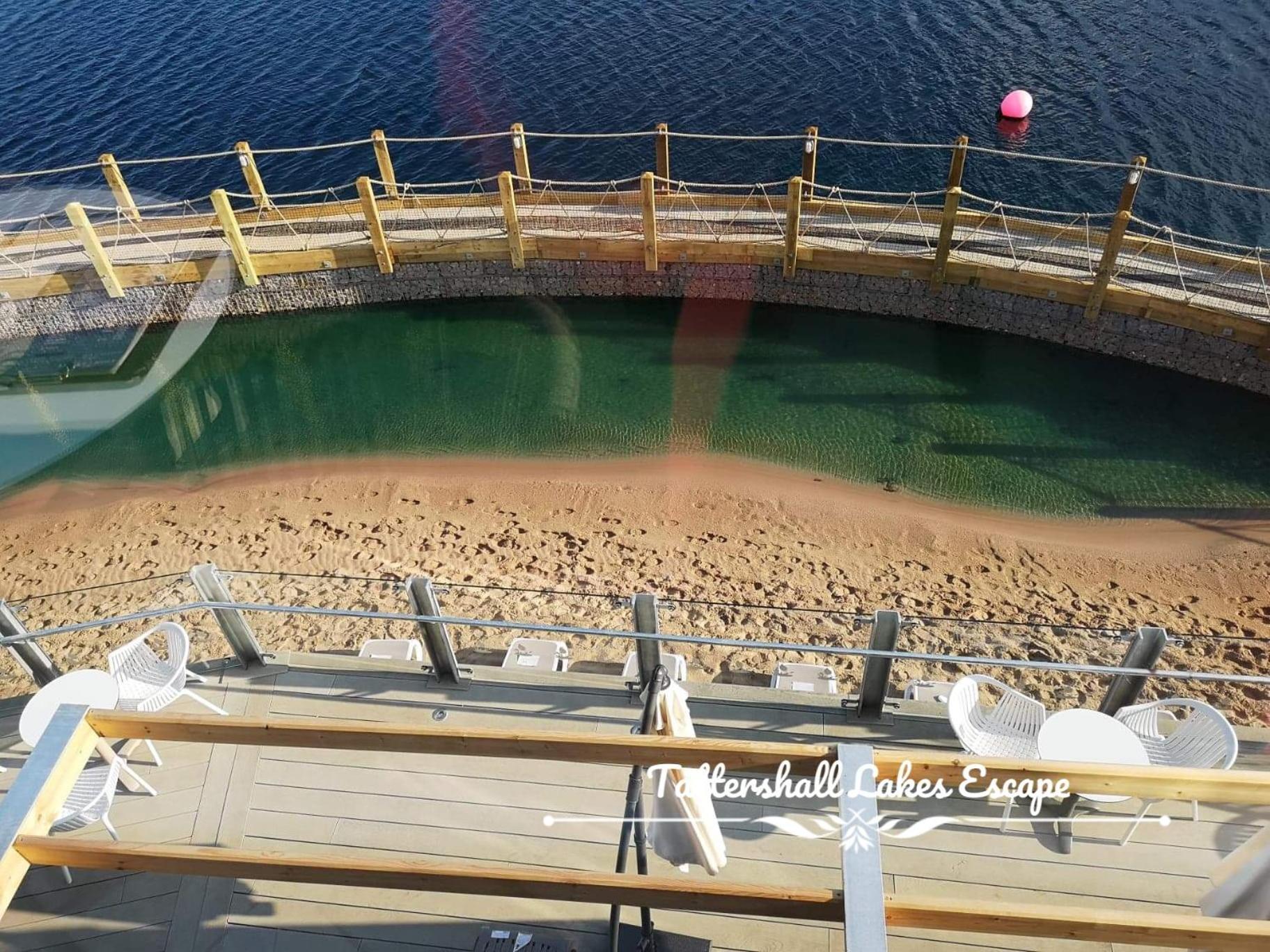 Meridian Tattershall Lakes Escape - Lakeside Lodge Caravan With A Fishing Peg Luxury Hot Tub Ngoại thất bức ảnh